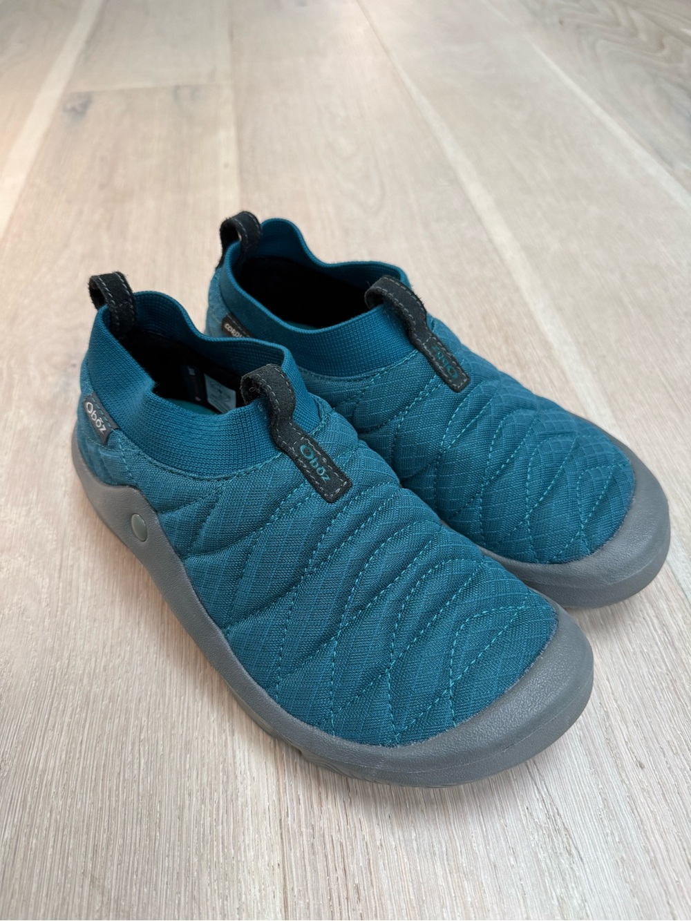 Oboz Whakata Puffy Womens
Shoes Sz 9 Teal Blue Gray Round Toe Slip On Sneakers